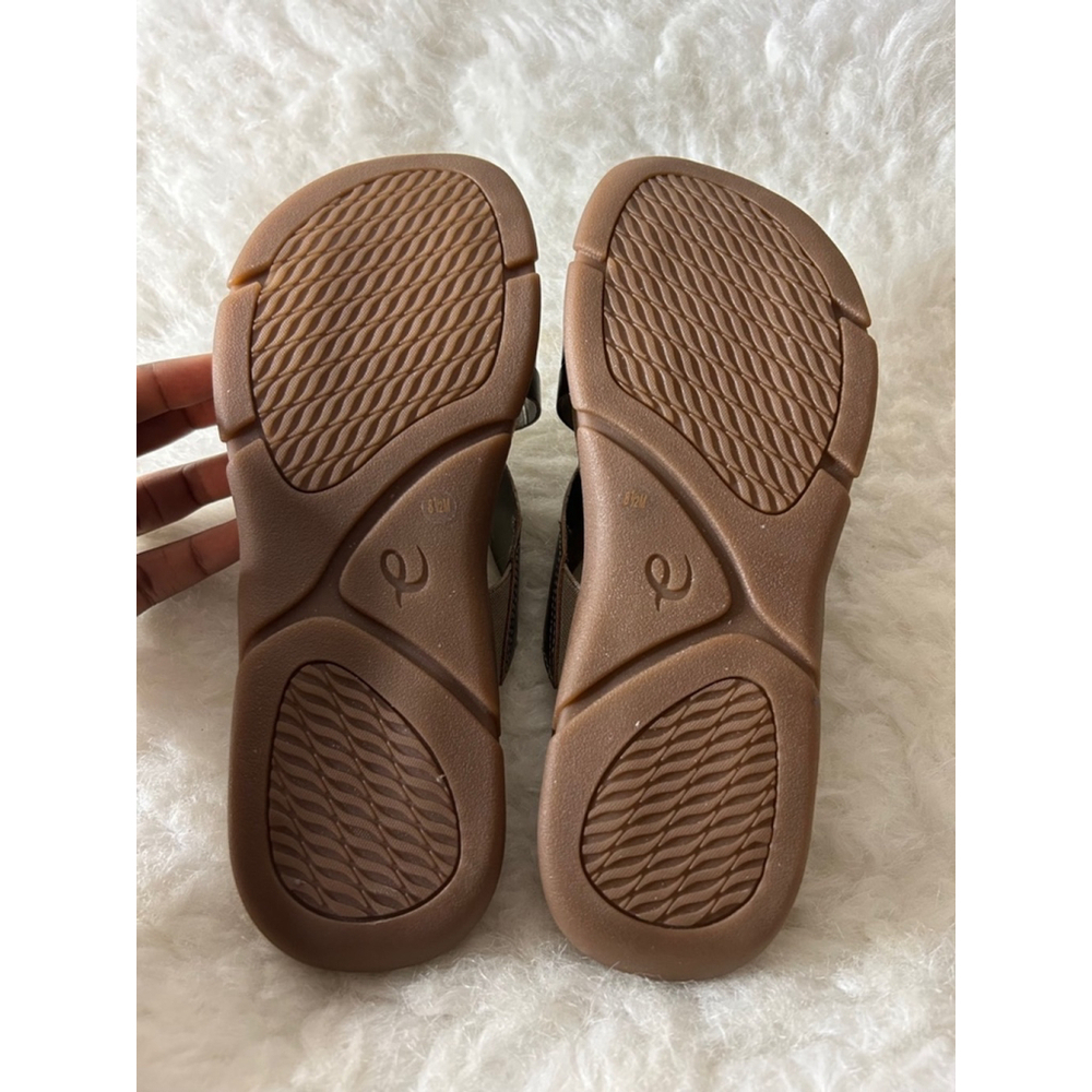 Easy Spirit Meadow Leather Gold Slip-on Sandals Women Size 8.5 Casual Flat - Picture 7 of 7